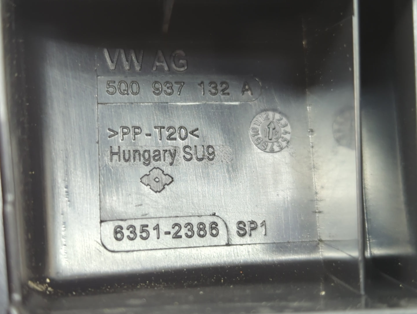 2015-2018 Audi A3 Fusebox Fuse Box Panel Relay Module P/N:6351-2386 5Q0 937 132 A Fits Fits 2015 2016 2017 2018 2019 2020 20