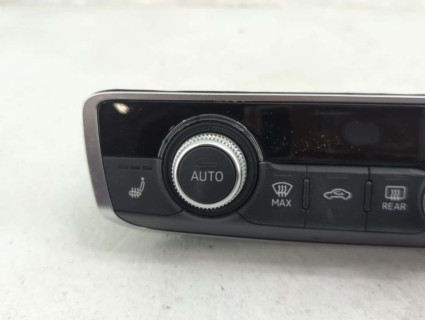 2015-2018 Audi A3 Climate Control Module Temperature AC/Heater Replacement P/N:8V0820043D Fits Fits 2015 2016 2017 2018 OEM 