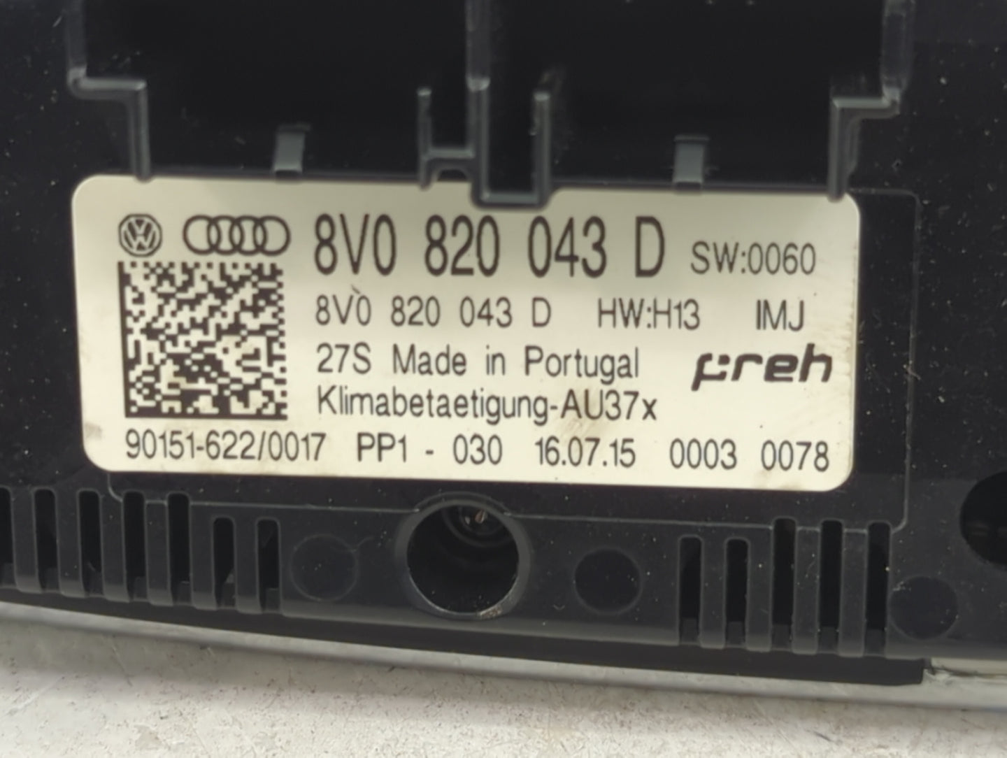 2015-2018 Audi A3 Climate Control Module Temperature AC/Heater Replacement P/N:8V0820043D Fits Fits 2015 2016 2017 2018 OEM 