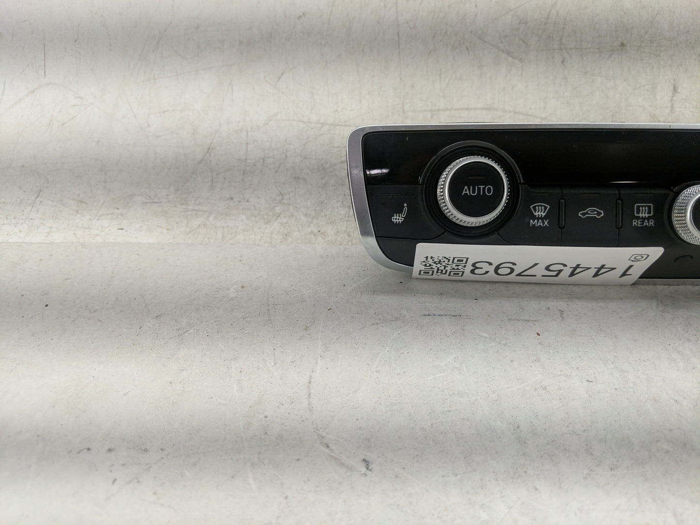 2015-2018 Audi A3 Climate Control Module Temperature AC/Heater Replacement P/N:8V0820043D Fits Fits 2015 2016 2017 2018 OEM 