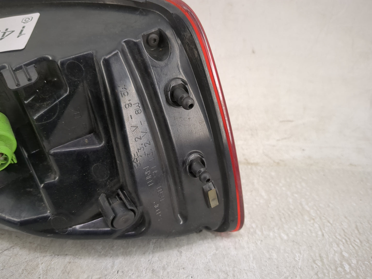 2015-2016 Audi A3 Tail Light Assembly Passenger Right OEM P/N:8V5 945 096 C Fits Fits 2015 2016 OEM Used Auto Parts - Oemuse