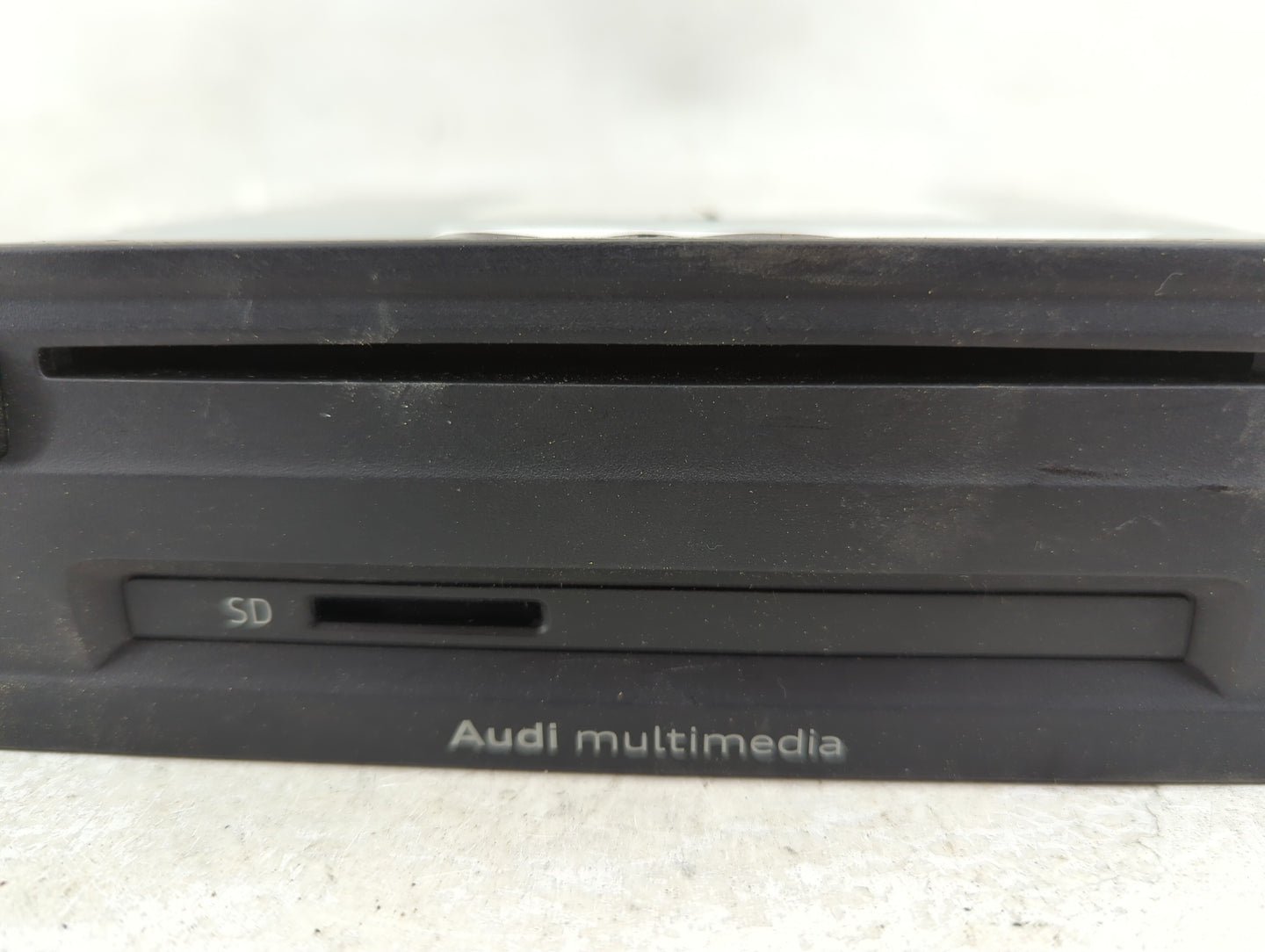 2015-2018 Audi A3 Radio AM FM Cd Player Receiver Replacement P/N:8V0 035 844 C Fits Fits 2015 2016 2017 2018 OEM Used Auto P