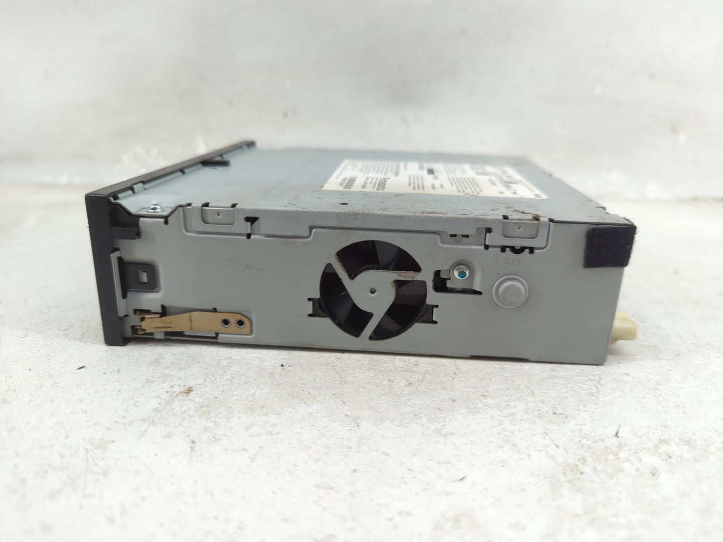 2015-2018 Audi A3 Radio AM FM Cd Player Receiver Replacement P/N:8V0 035 844 C Fits Fits 2015 2016 2017 2018 OEM Used Auto P
