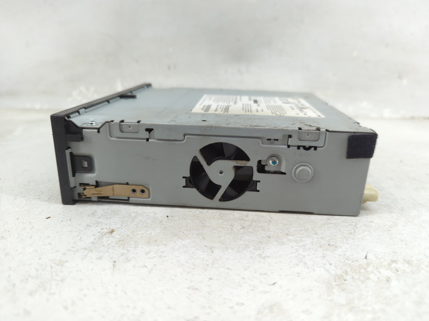 2015-2018 Audi A3 Radio AM FM Cd Player Receiver Replacement P/N:8V0 035 844 C Fits Fits 2015 2016 2017 2018 OEM Used Auto P