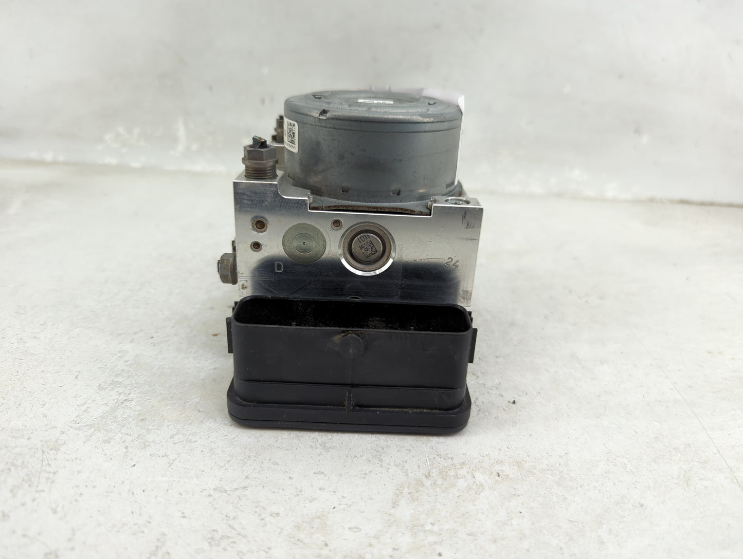 2015-2016 Audi A3 ABS Pump Control Module Replacement P/N:3Q0 614 517 AA Fits Fits 2015 2016 OEM Used Auto Parts - Oemusedau