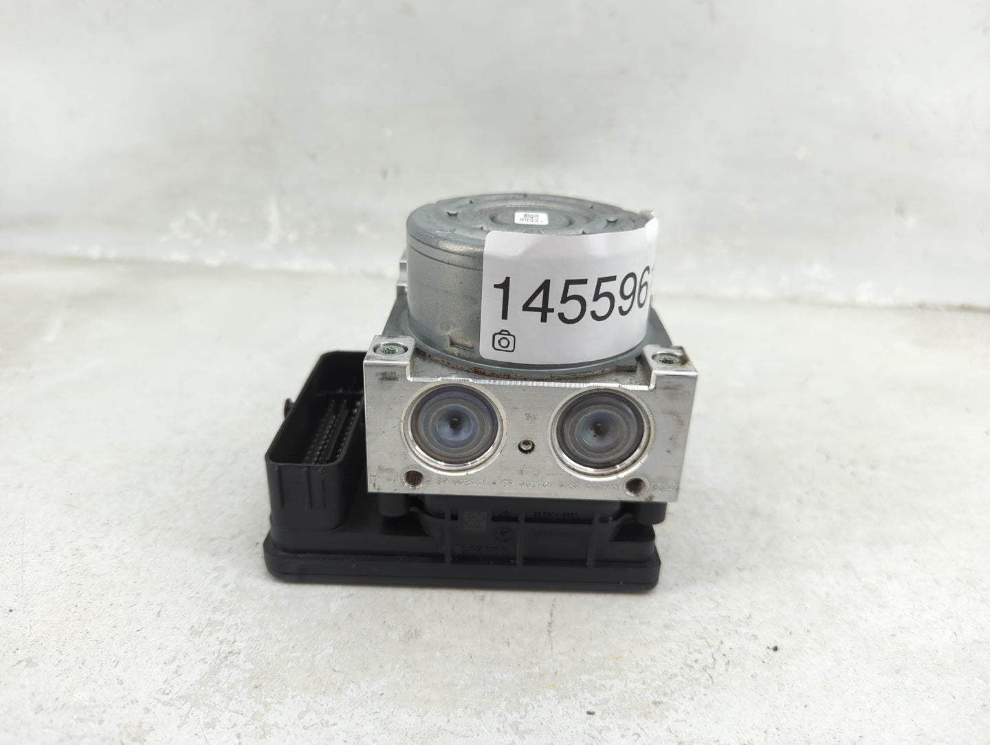 2015-2016 Audi A3 ABS Pump Control Module Replacement P/N:3Q0 614 517 AA Fits Fits 2015 2016 OEM Used Auto Parts - Oemusedau
