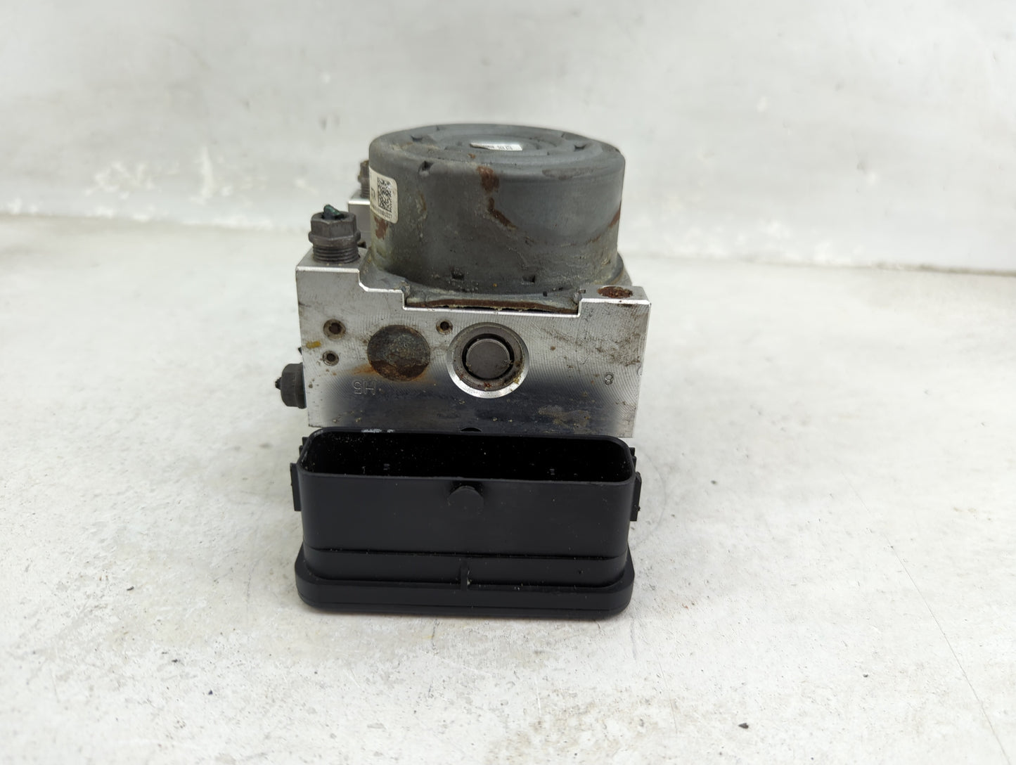 2015-2016 Audi A3 ABS Pump Control Module Replacement P/N:3Q0 614 517 AA Fits Fits 2015 2016 OEM Used Auto Parts - Oemusedau