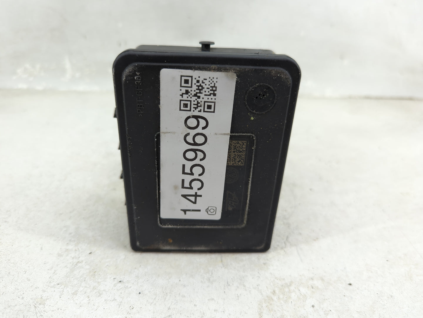 2015-2016 Audi A3 ABS Pump Control Module Replacement P/N:3Q0 614 517 AA Fits Fits 2015 2016 OEM Used Auto Parts - Oemusedau