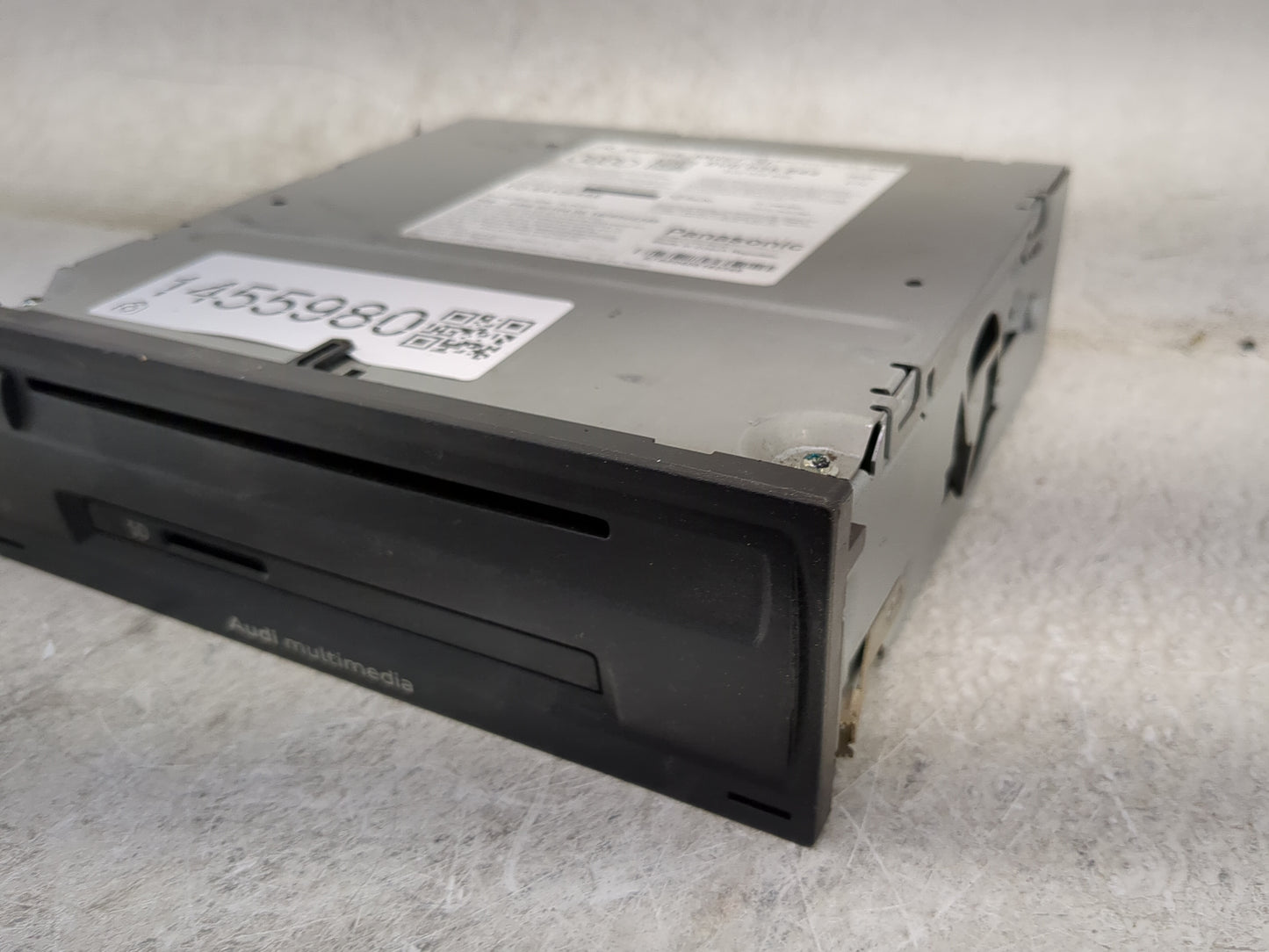 2015-2018 Audi A3 Radio AM FM Cd Player Receiver Replacement P/N:8V0 035 844 Fits Fits 2015 2016 2017 2018 OEM Used Auto Par