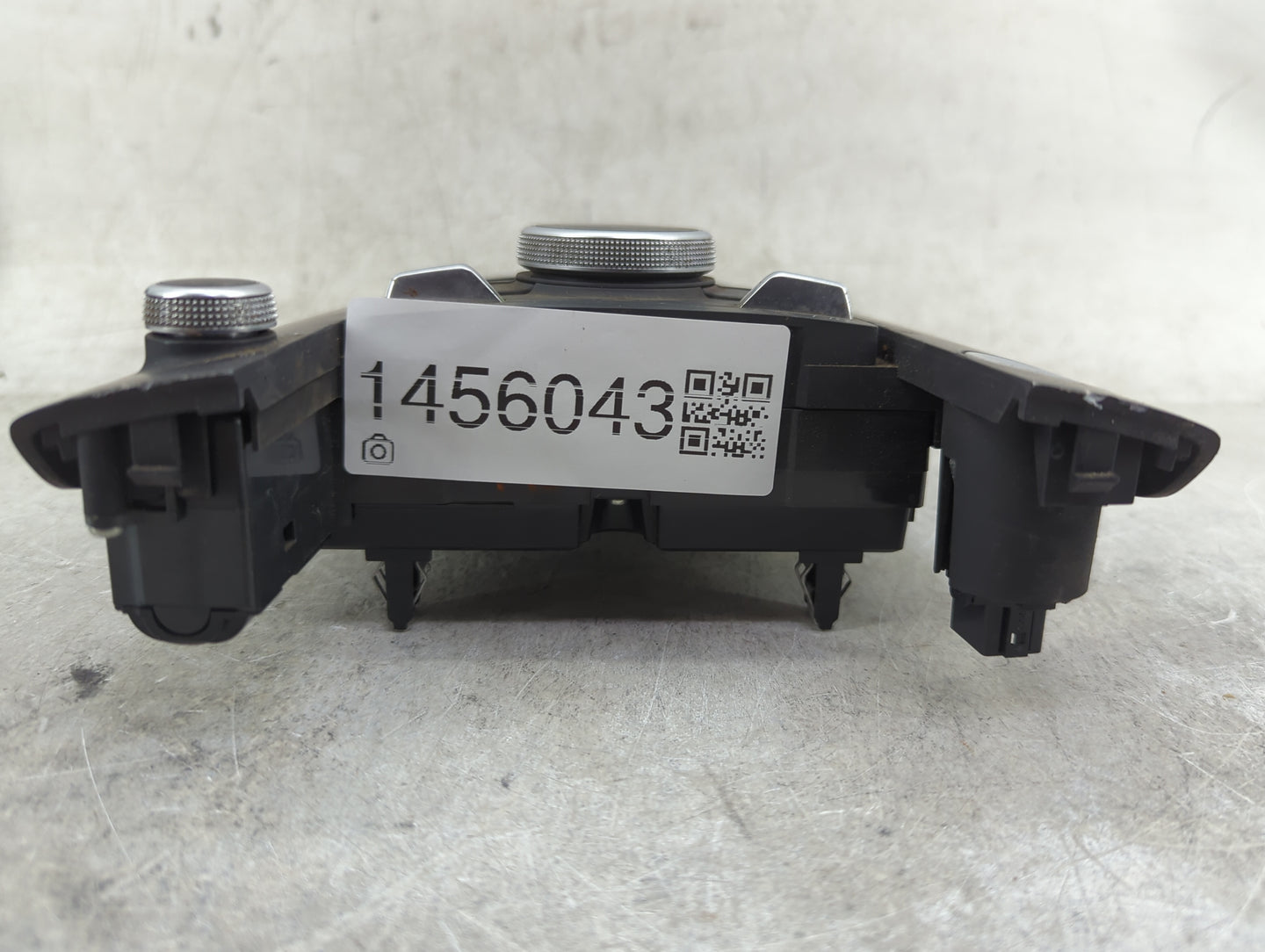 2015-2018 Audi A3 Radio Control Panel 1456043 - Oemusedautoparts1.com