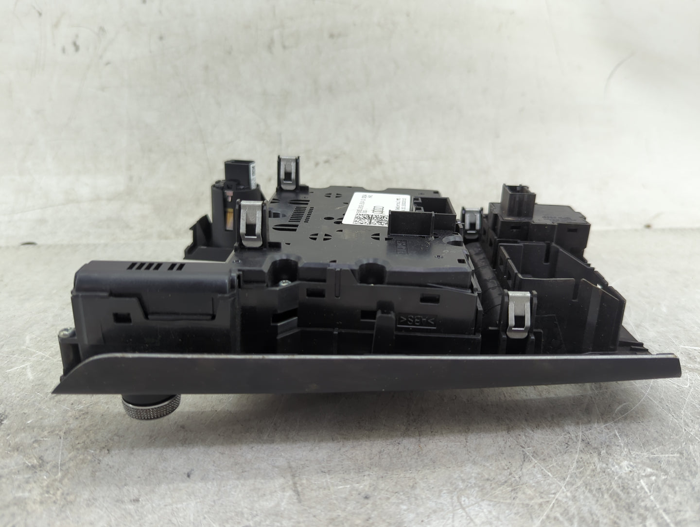 2015-2018 Audi A3 Radio Control Panel 1456043 - Oemusedautoparts1.com