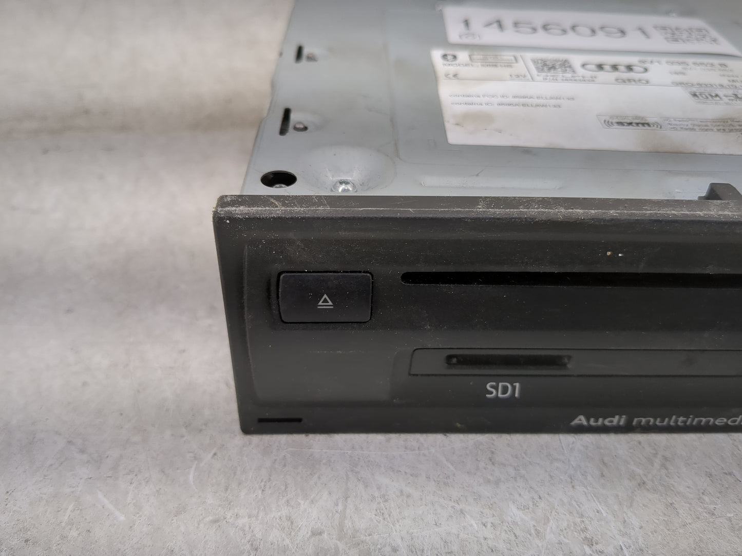 2015-2018 Audi A3 Radio AM FM Cd Player Receiver Replacement P/N:8V1 035 652 B Fits Fits 2015 2016 2017 2018 OEM Used Auto P