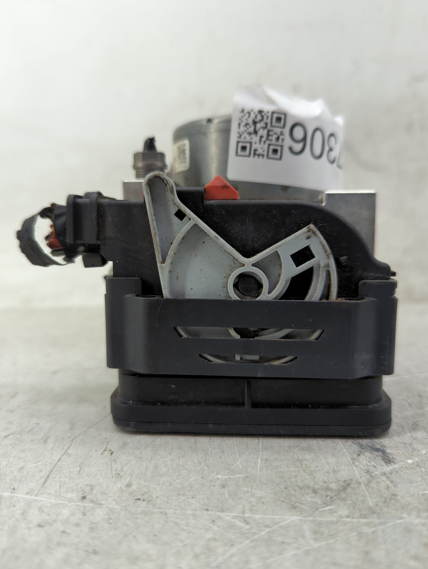 2015-2016 Audi A3 ABS Pump Control Module Replacement P/N:3Q0614517AA 10.0220-0671.4, 3Q0907379AA Fits Fits 2015 2016 OEM Us