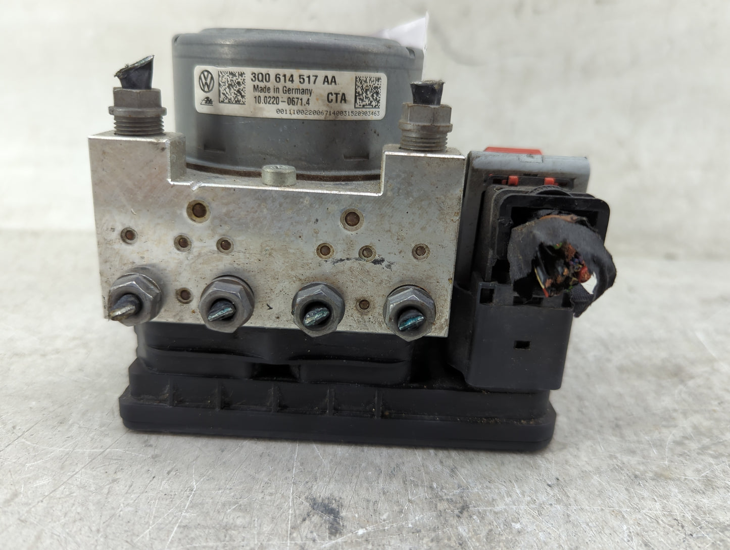 2015-2016 Audi A3 ABS Pump Control Module Replacement P/N:3Q0614517AA 10.0220-0671.4, 3Q0907379AA Fits Fits 2015 2016 OEM Us
