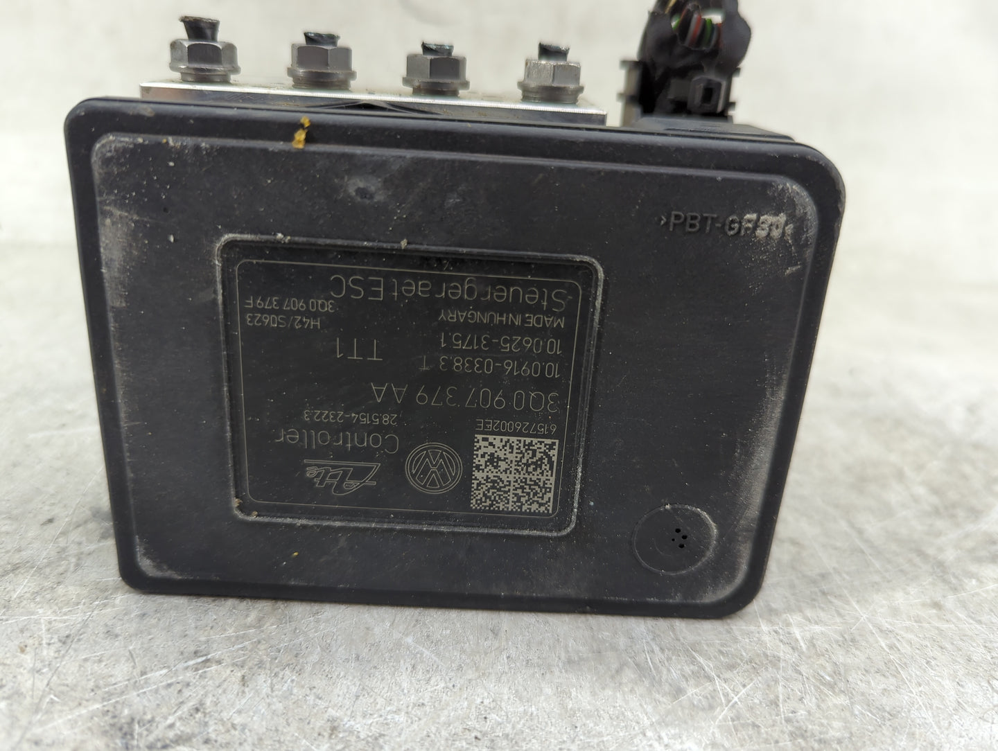 2015-2016 Audi A3 ABS Pump Control Module Replacement P/N:3Q0614517AA 10.0220-0671.4, 3Q0907379AA Fits Fits 2015 2016 OEM Us