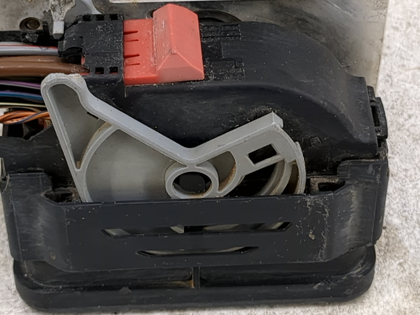 2015-2016 Audi A3 ABS Pump Control Module Replacement P/N:3Q0 614 517 AA Fits Fits 2015 2016 OEM Used Auto Parts - Oemusedau