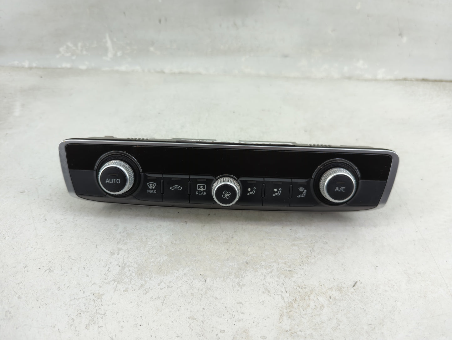 2015-2018 Audi A3 Climate Control Module Temperature AC/Heater Replacement P/N:8V0 820 043 C Fits Fits 2015 2016 2017 2018 O