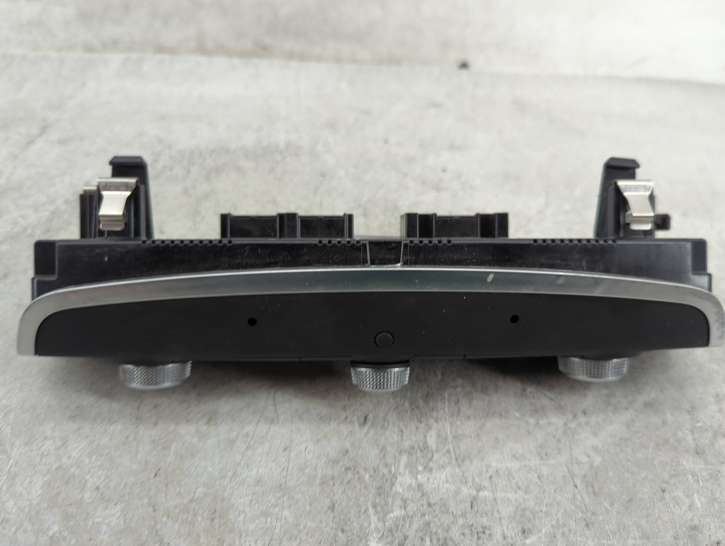 2015-2018 Audi A3 Climate Control Module Temperature AC/Heater Replacement P/N:8V0 820 043 D Fits Fits 2015 2016 2017 2018 O