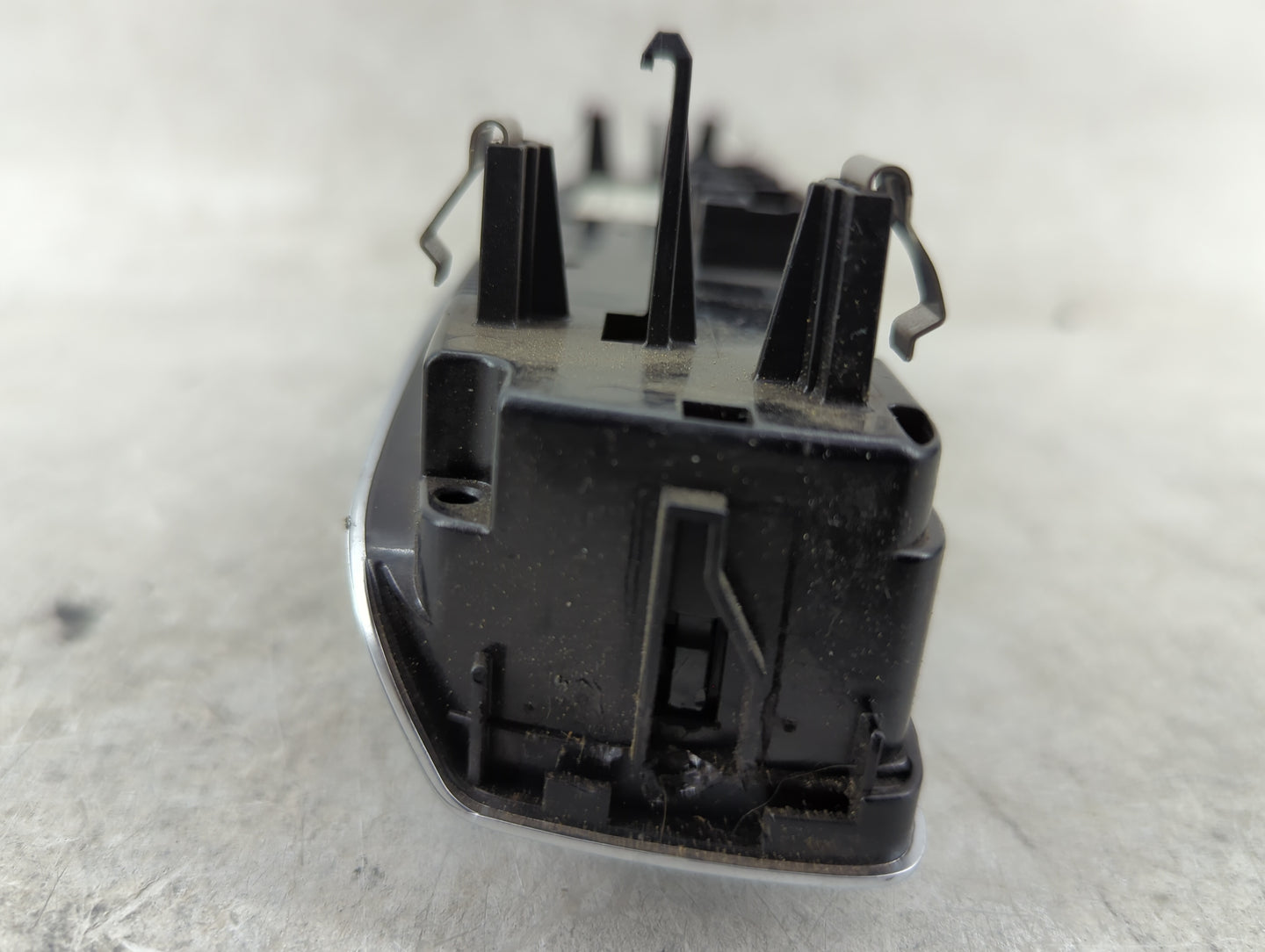 2015-2018 Audi A3 Climate Control Module Temperature AC/Heater Replacement P/N:8V0 820 043 D Fits Fits 2015 2016 2017 2018 O