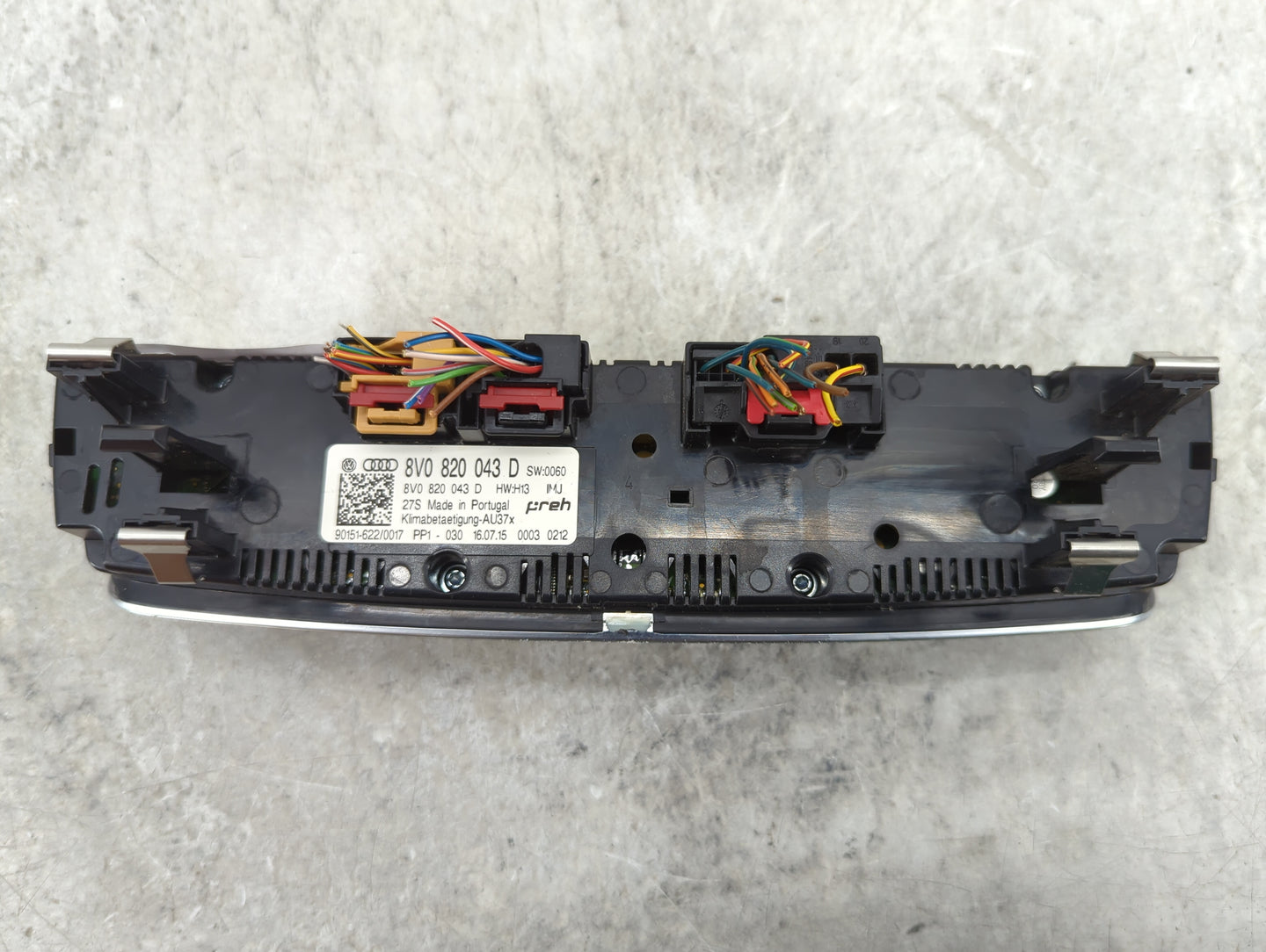 2015-2018 Audi A3 Climate Control Module Temperature AC/Heater Replacement P/N:8V0 820 043 D Fits Fits 2015 2016 2017 2018 O