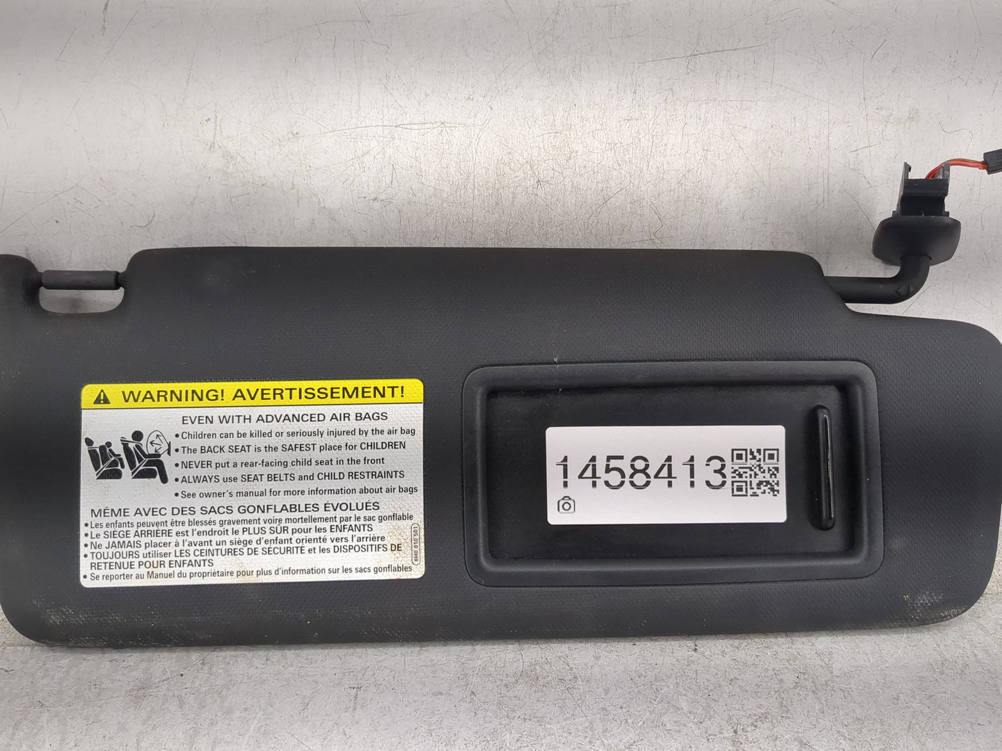 2015-2018 Audi A3 Sun Visor Shade Replacement Passenger Right Mirror Fits Fits 2015 2016 2017 2018 OEM Used Auto Parts - Oem