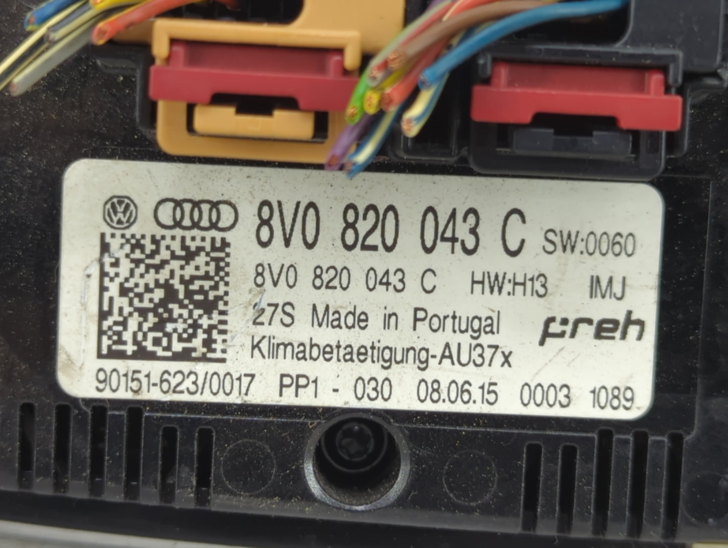 2015-2018 Audi A3 Climate Control Module Temperature AC/Heater Replacement P/N:8V0 820 043 C Fits Fits 2015 2016 2017 2018 O