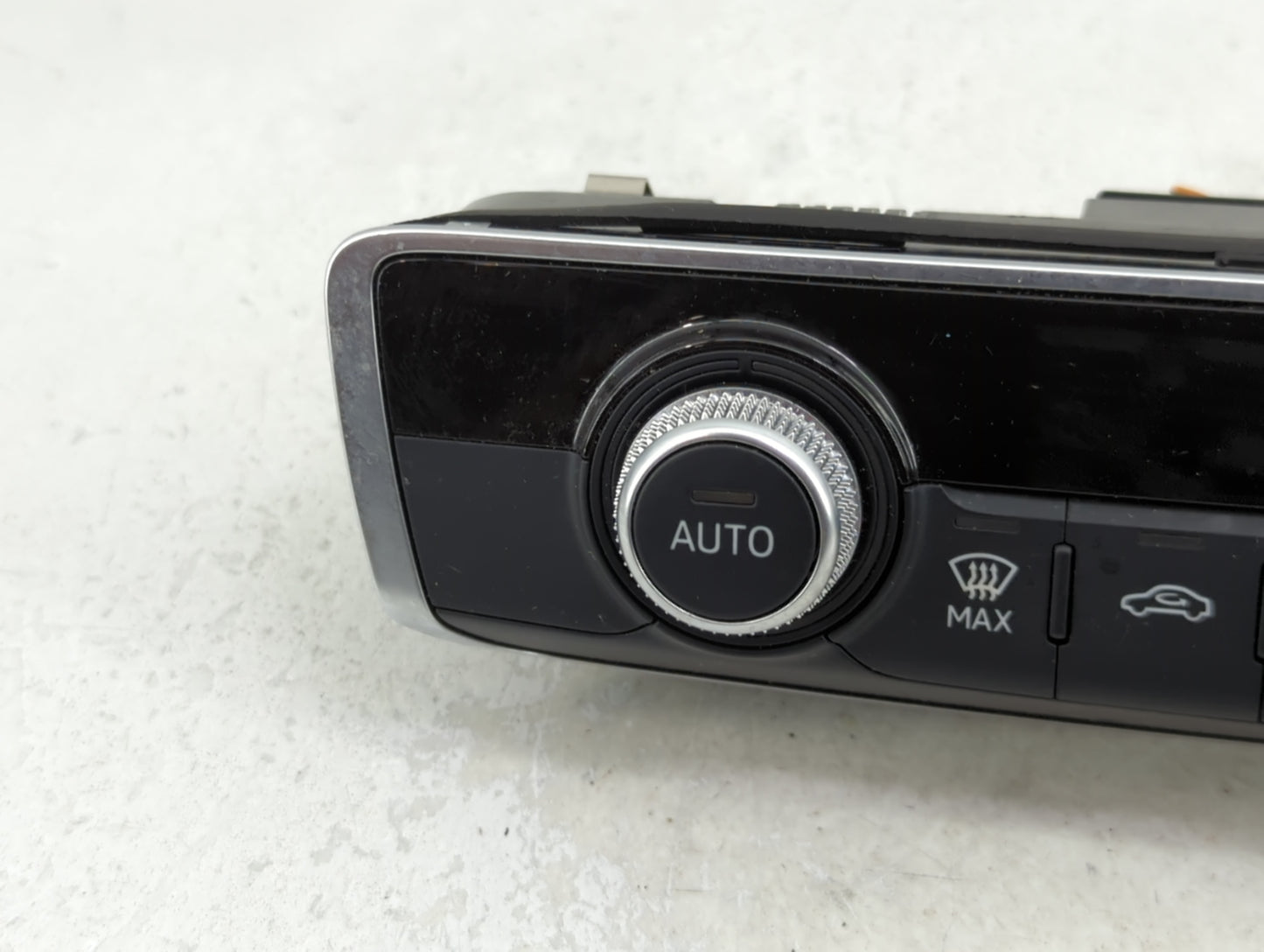 2016 Audi A3 Climate Control Module Temperature AC/Heater Replacement P/N:8V0820043C Fits OEM Used Auto Parts - Oemusedautop