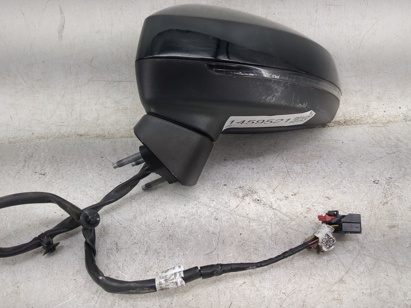 2015-2018 Audi A3 Driver Side View Mirror - Left Door Mirror OEM Used - Oemusedautoparts1.com