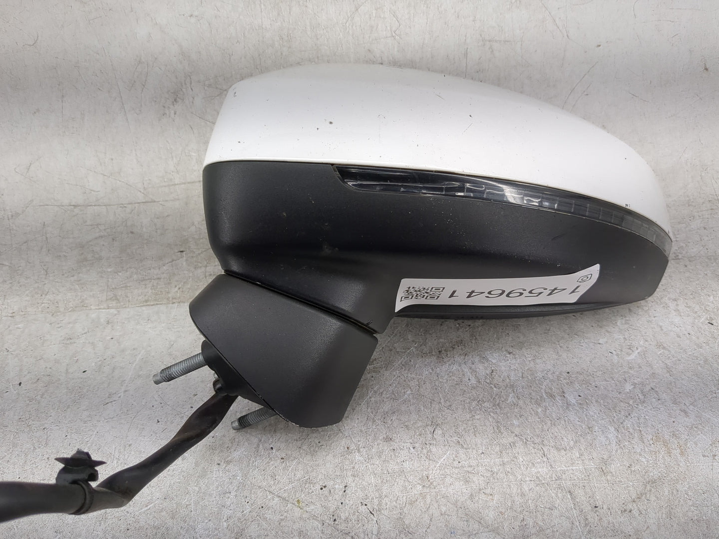 2015-2018 Audi A3 Driver Side View Mirror - Left Door Mirror OEM Used - Oemusedautoparts1.com