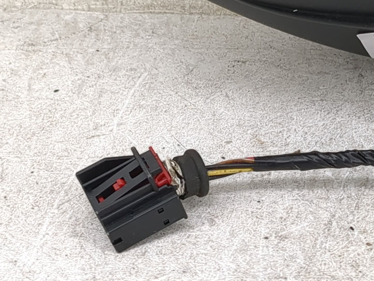 2015-2018 Audi A3 Driver Side View Mirror - Left Door Mirror OEM Used - Oemusedautoparts1.com