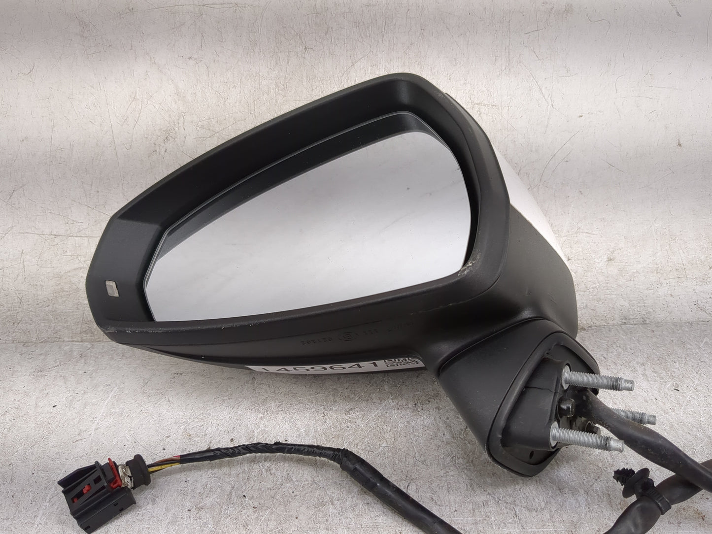 2015-2018 Audi A3 Driver Side View Mirror - Left Door Mirror OEM Used - Oemusedautoparts1.com