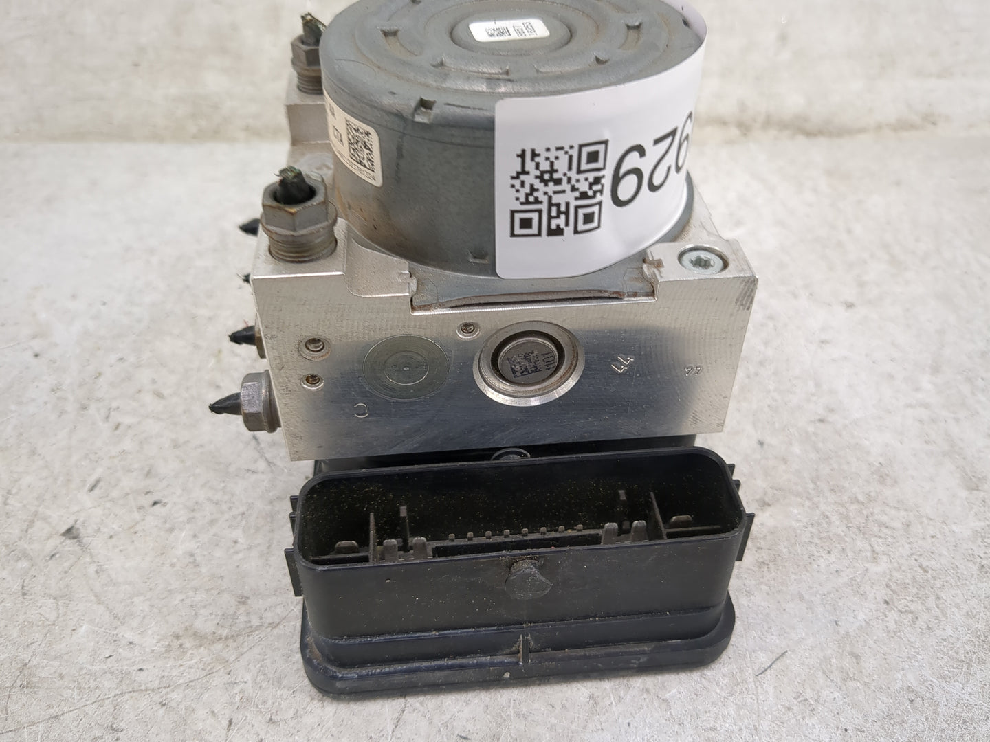 2015-2016 Audi A3 ABS Pump Control Module Replacement P/N:3Q0614517AA 10.0220-0671.4 Fits Fits 2015 2016 OEM Used Auto Parts