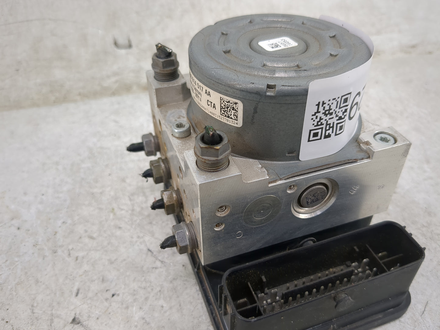 2015-2016 Audi A3 ABS Pump Control Module Replacement P/N:3Q0614517AA 10.0220-0671.4 Fits Fits 2015 2016 OEM Used Auto Parts