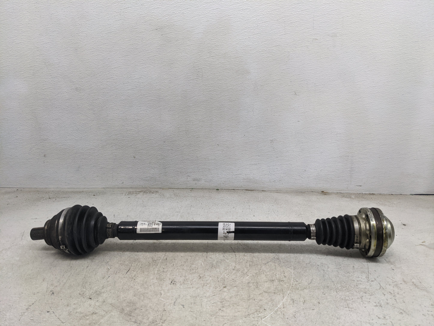 2015-2016 Audi A3 Axle Shaft Front Passenger Cv C/v 1461145 - Oemusedautoparts1.com