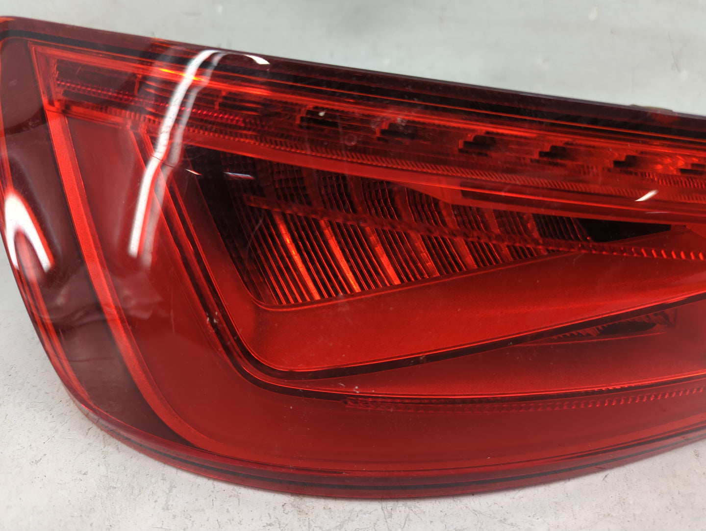 2015-2016 Audi A3 Tail Light Assembly Driver Left OEM P/N:8V5945095C Fits Fits 2015 2016 OEM Used Auto Parts - Oemusedautopa