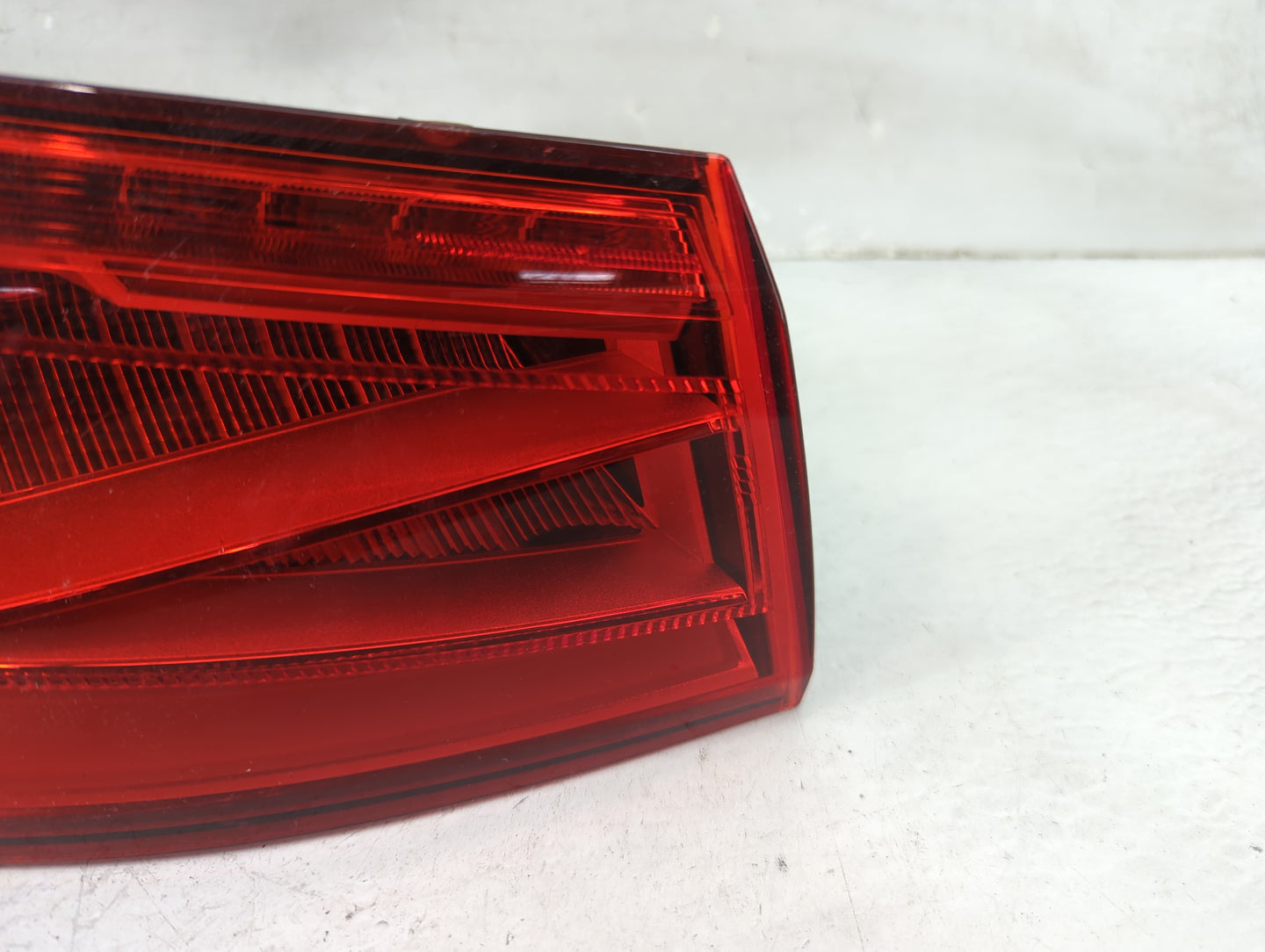 2015-2016 Audi A3 Tail Light Assembly Driver Left OEM P/N:8V5945095C Fits Fits 2015 2016 OEM Used Auto Parts - Oemusedautopa