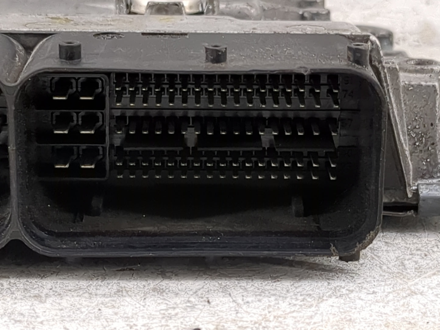 2016-2018 Audi A3 PCM Engine Control Computer ECU ECM PCU OEM P/N:06K907425B 5WP49102, SIMOS18.1 Fits Fits 2016 2017 2018 OE