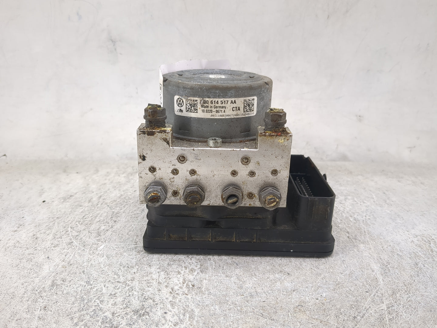 2015-2016 Audi A3 ABS Pump Control Module Replacement P/N:0Q0 614 517 AA 10.0220-0671.4 Fits Fits 2015 2016 OEM Used Auto Pa