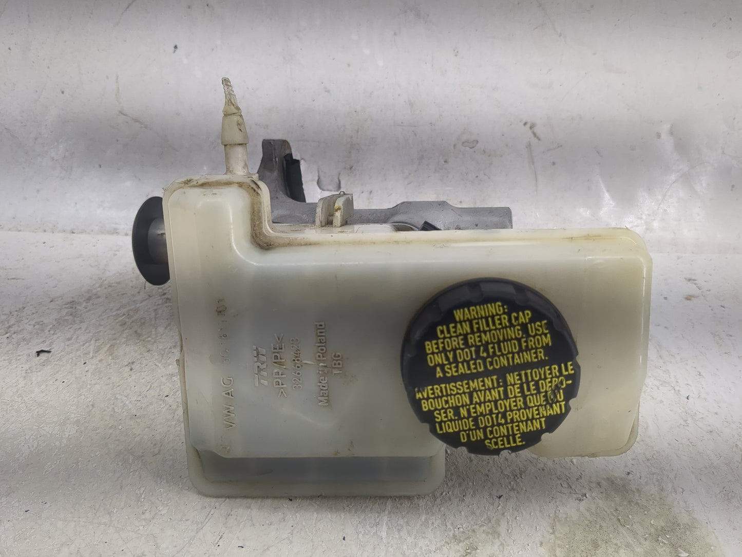 2015-2018 Audi A3 Brake Master Cylinder 1496922 - Oemusedautoparts1.com