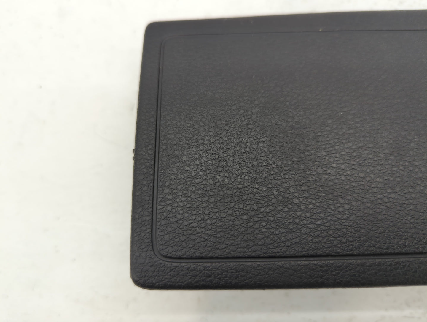 2015-2016 Audi A3 Air Bag Passenger Right Knee OEM P/N:34125666-D Fits Fits 2015 2016 OEM Used Auto Parts - Oemusedautoparts