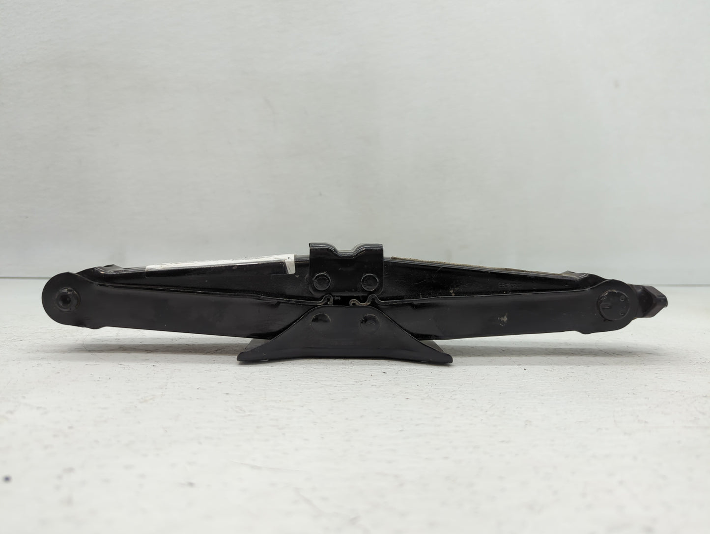 2016 Audi A3 Spare Scissor Car Jack - Oemusedautoparts1.com