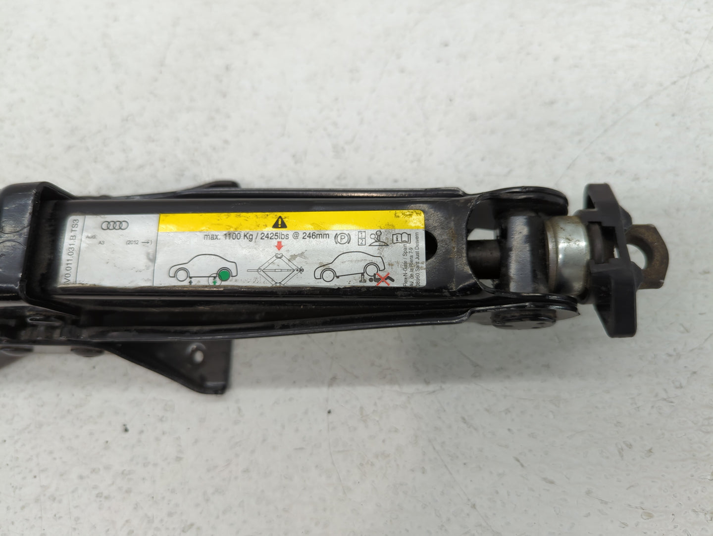 2016 Audi A3 Spare Scissor Car Jack 626332 - Oemusedautoparts1.com