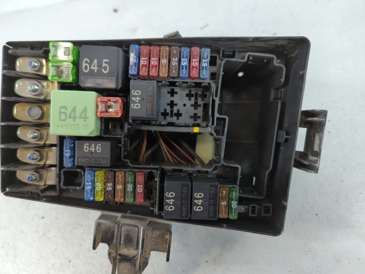 2015-2018 Audi A3 Fusebox Fuse Box Panel Relay Module P/N:5Q0 907 361 C Fits Fits 2015 2016 2017 2018 2019 2020 2021 OEM Use