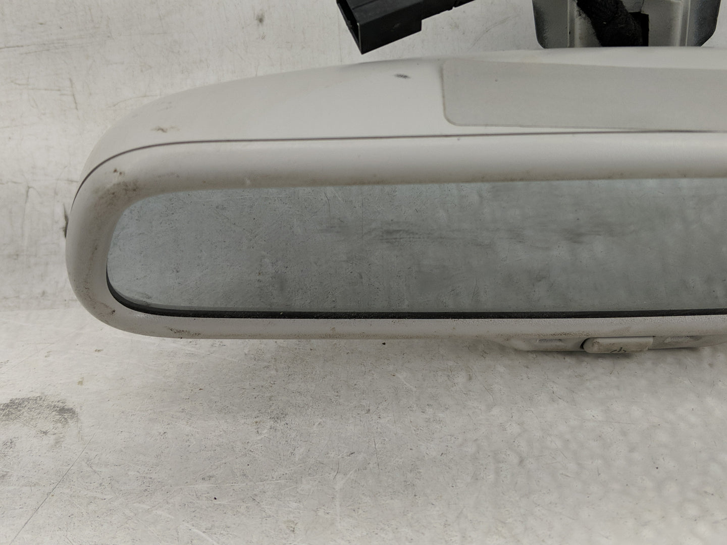 2013-2016 Audi A4 Interior Rear View Mirror Replacement OEM P/N:810 857 511 905-1863 Fits Fits 2013 2014 2015 2016 OEM Used 