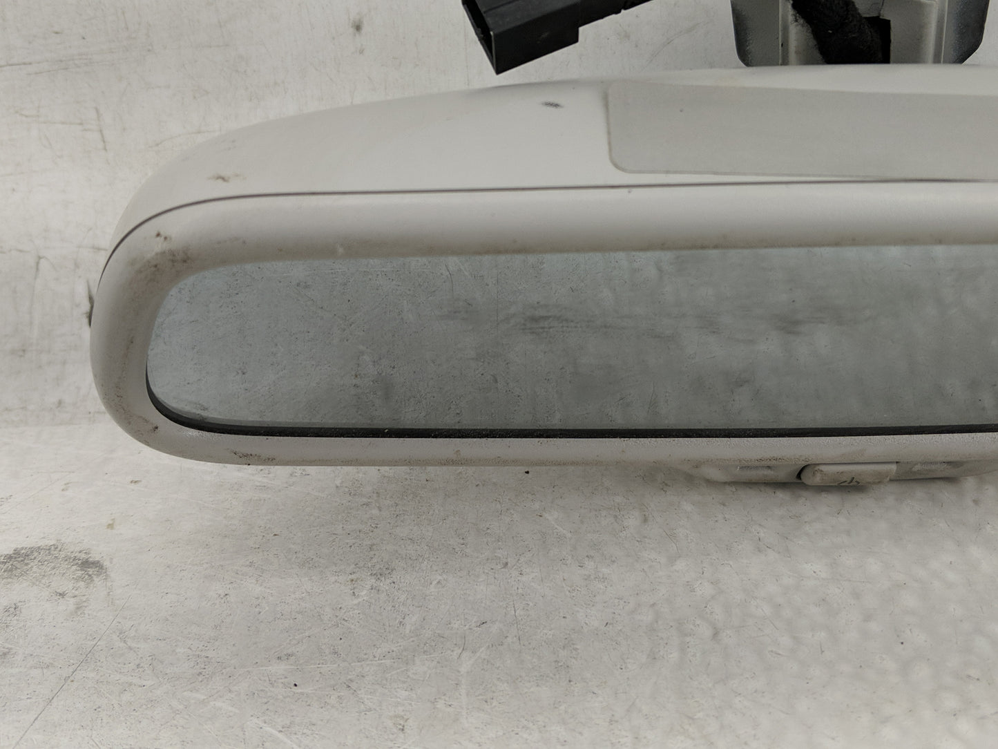 2013-2016 Audi A4 Interior Rear View Mirror Replacement OEM P/N:810 857 511 905-1863 Fits Fits 2013 2014 2015 2016 OEM Used 