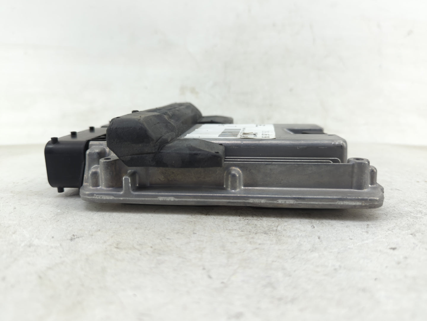 2013-2016 Audi A4 PCM Engine Control Computer ECU ECM PCU OEM P/N:8K5 907 115 C 8K5907115J Fits Fits 2013 2014 2015 2016 OEM