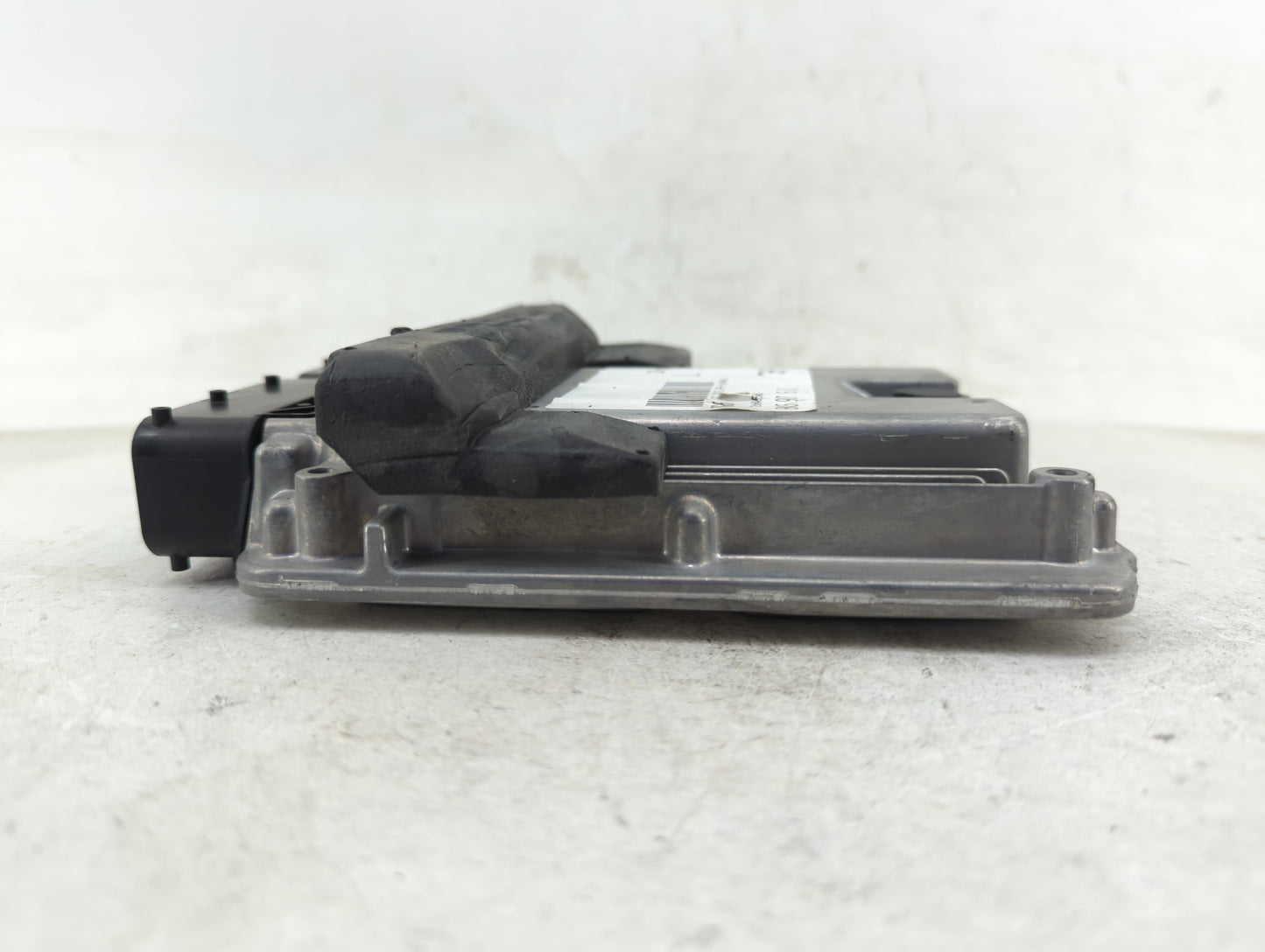 2013-2016 Audi A4 PCM Engine Control Computer ECU ECM PCU OEM P/N:8K5 907 115 C 8K5907115J Fits Fits 2013 2014 2015 2016 OEM