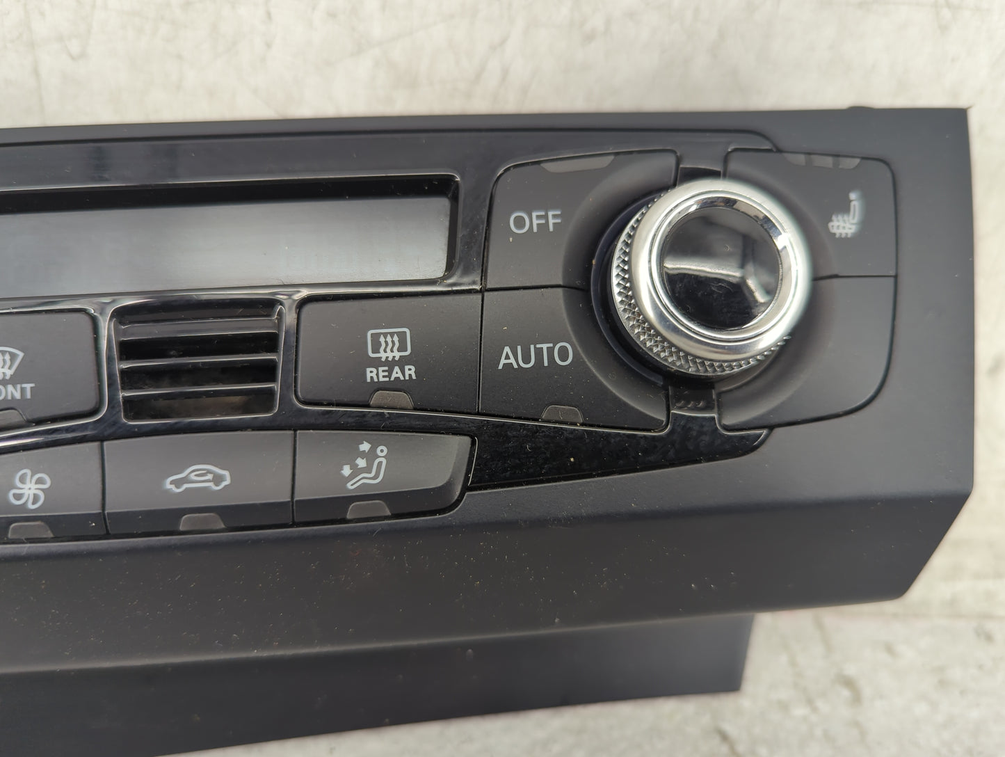 2013-2016 Audi A4 Climate Control Module Temperature AC/Heater Replacement P/N:8KT 820 043 AQ A2C92379900 Fits OEM Used Auto