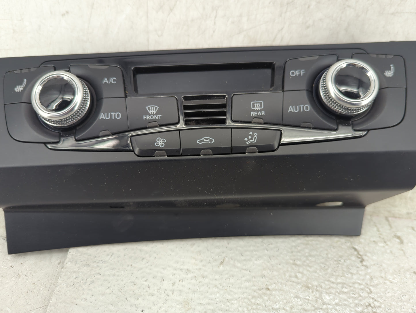 2013-2016 Audi A4 Climate Control Module Temperature AC/Heater Replacement P/N:8KT 820 043 AQ A2C92379900 Fits OEM Used Auto
