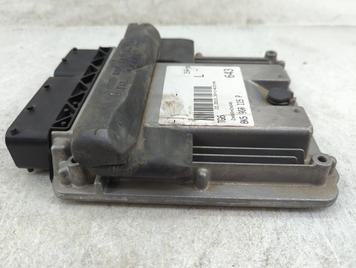 2016 Audi A4 PCM Engine Control Computer ECU ECM PCU OEM P/N:8K5 907 115 P 8K0 907 379 A Fits OEM Used Auto Parts - Oemuseda